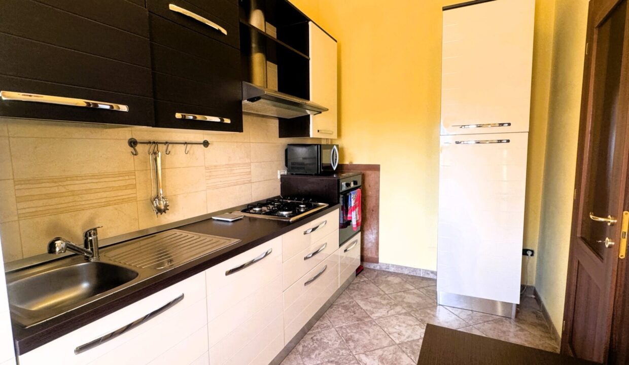 cucina bifamiliare Sissa campagna