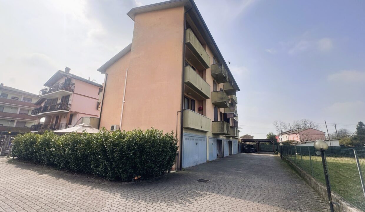 retro bilocale recente Mezzano Superiore