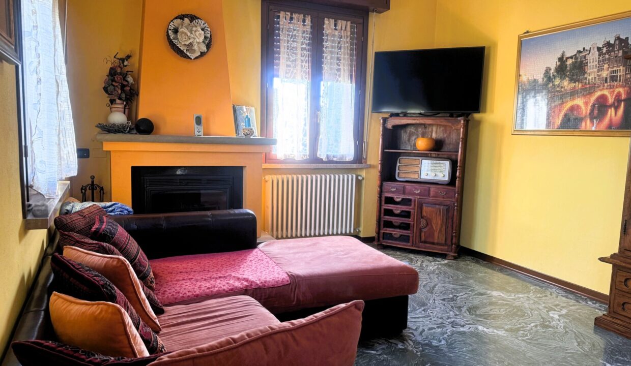 soggiorno bifamiliare Sissa campagna