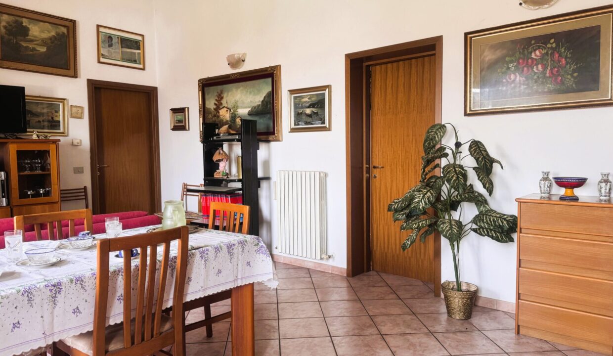 soggiorno bilocale recente Mezzano Superiore