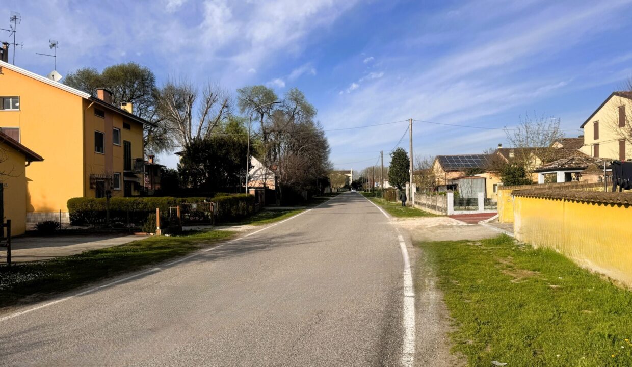 zona bifamiliare Sissa campagna