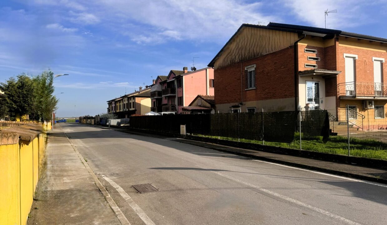 zona bifamiliare Sissa campagna