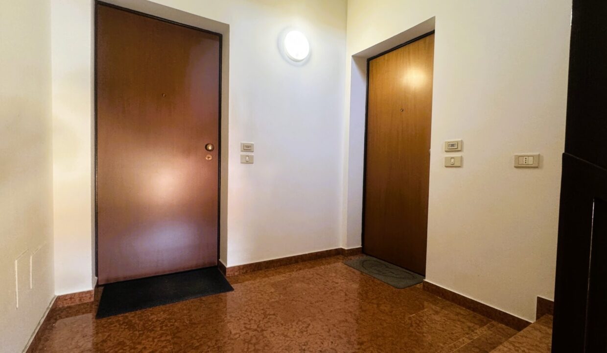 pianerottolo appartamento con 3 camere Colorno