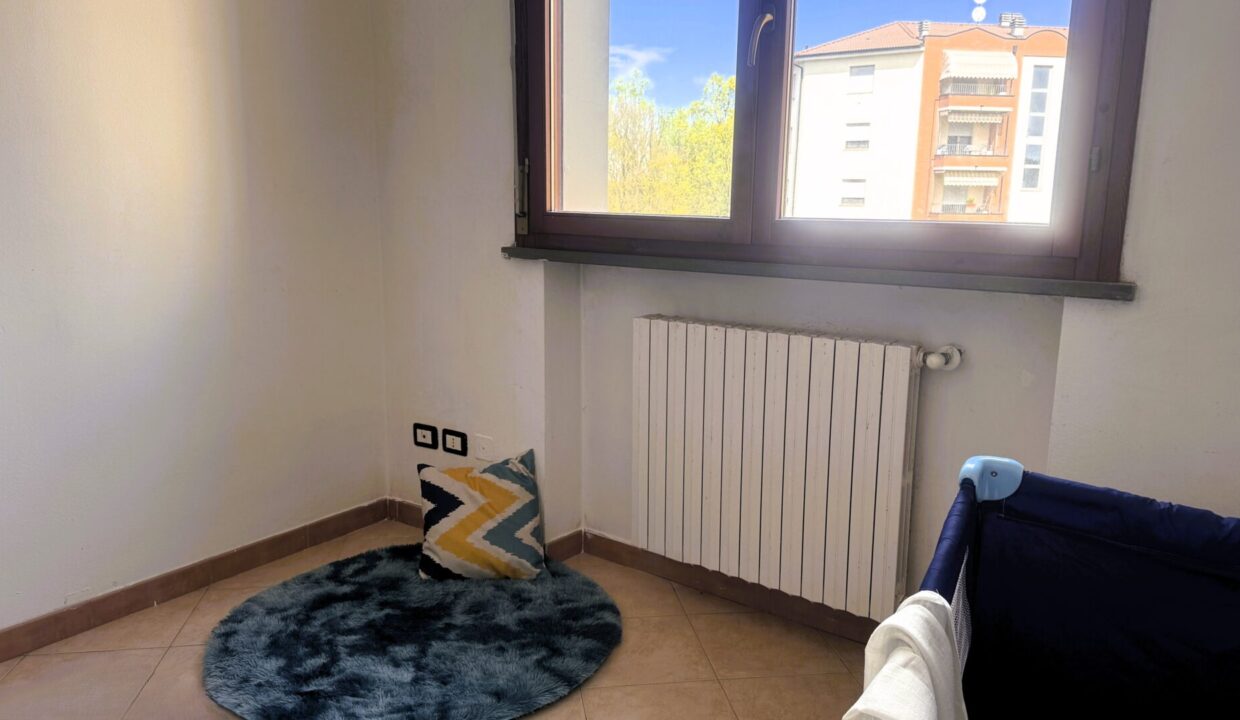 cabina armadi appartamento con giardino Colorno