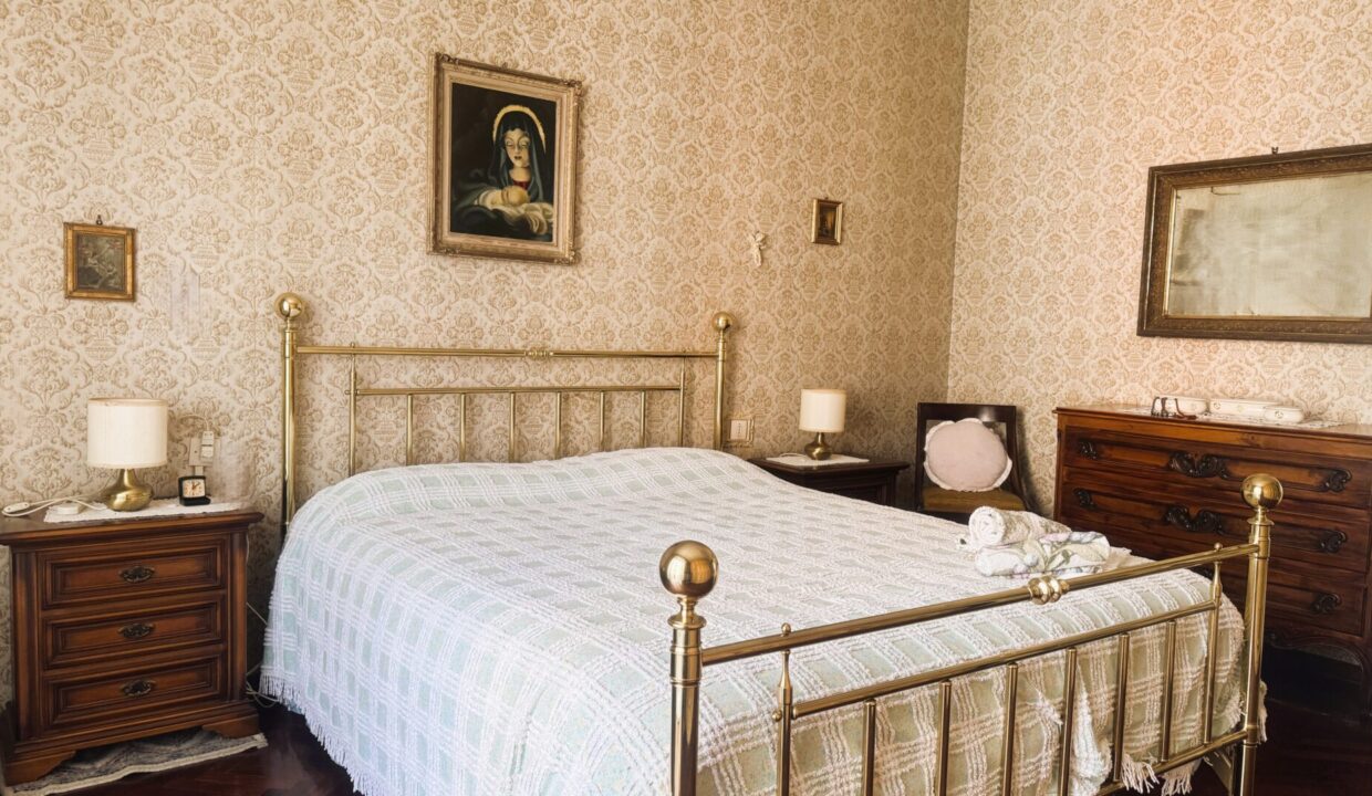 camera 1 appartamento in trifamiliare Parma zona Montanara