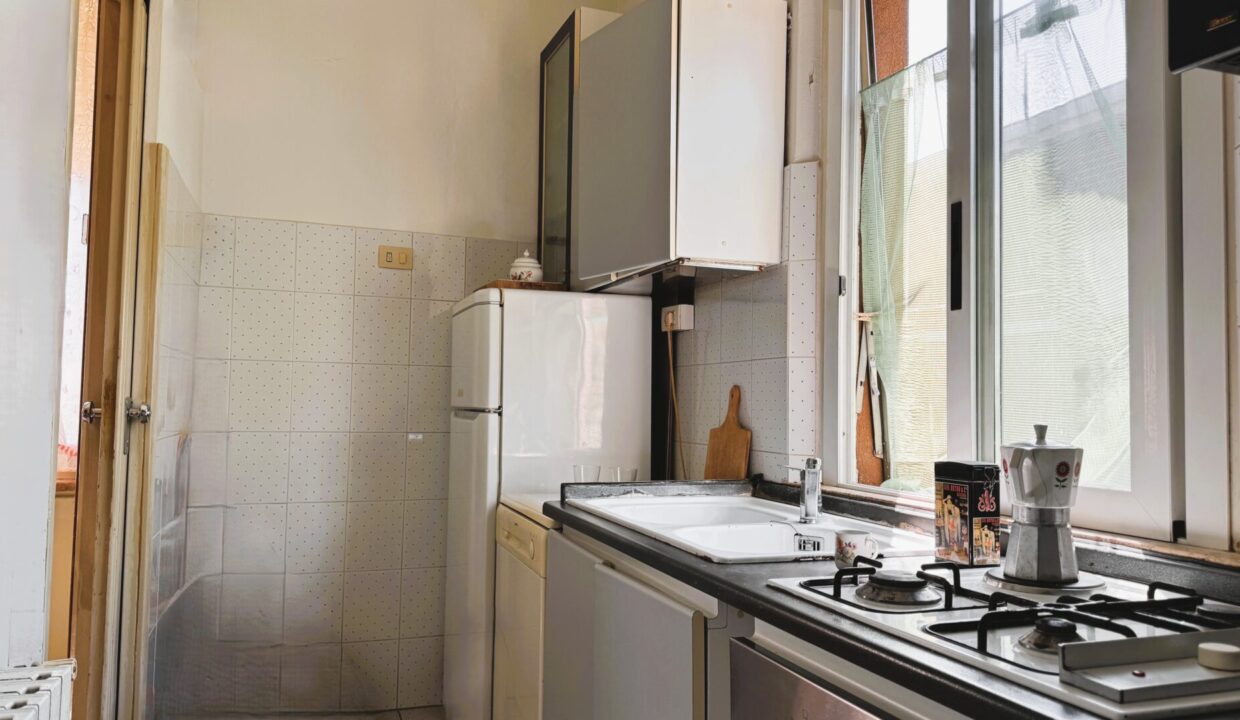 cucina appartamento in trifamiliare Parma zona Montanara