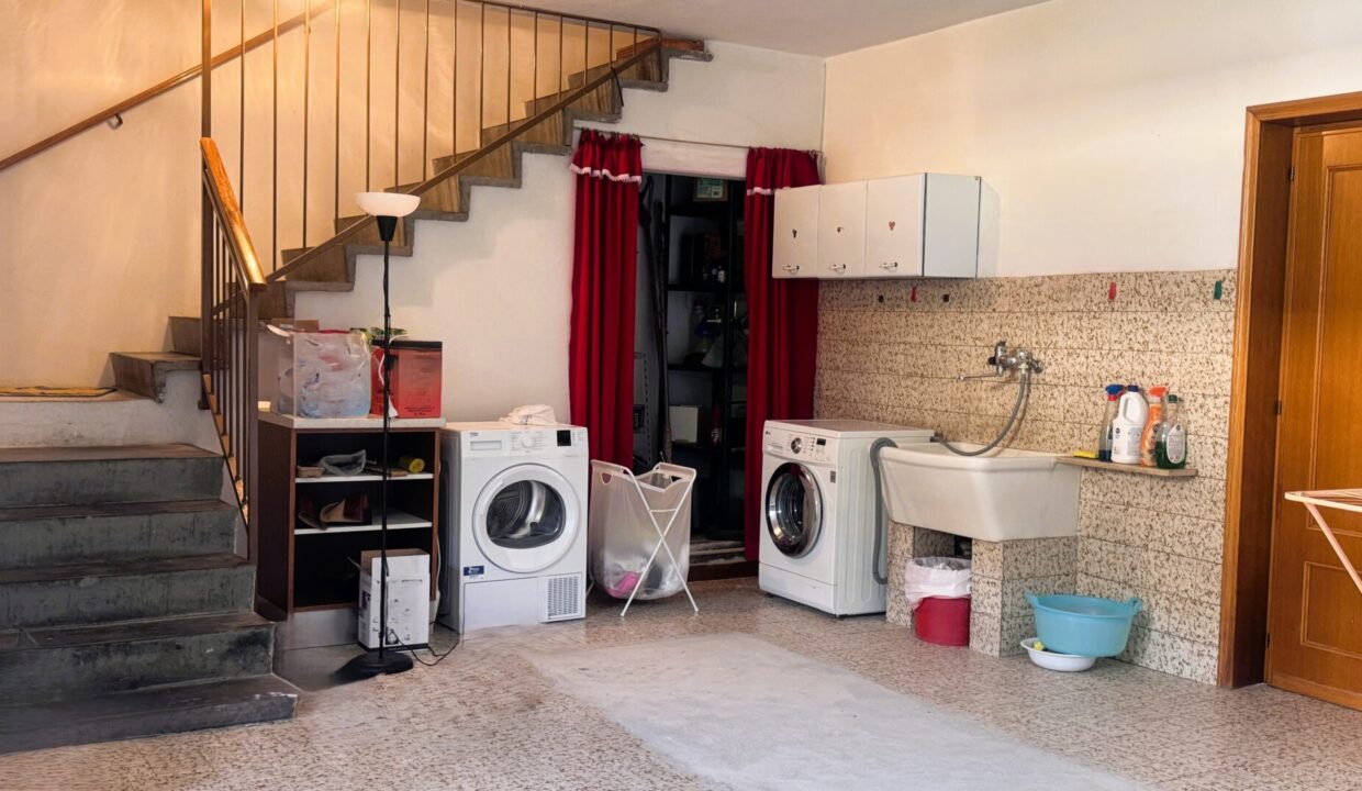 garage villetta indipendente con giardino Colorno