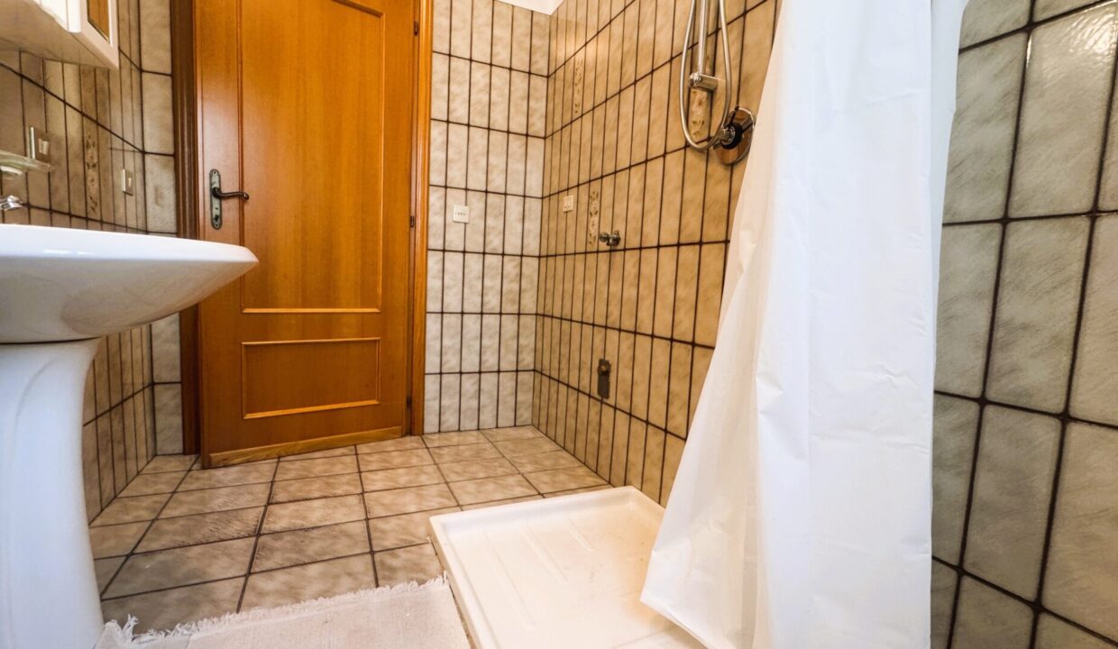 lavanderia villetta indipendente con giardino Colorno