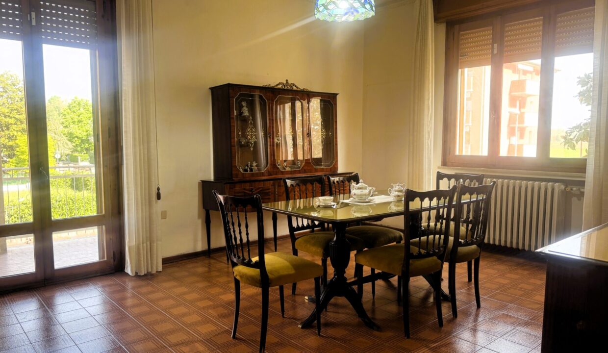 sala villetta indipendente con giardino Colorno