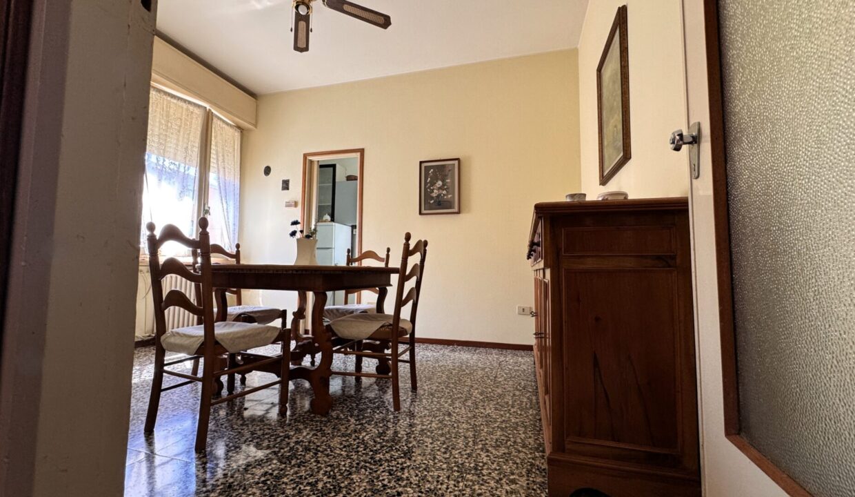 sala da pranzo appartamento in trifamiliare Parma zona Montanara