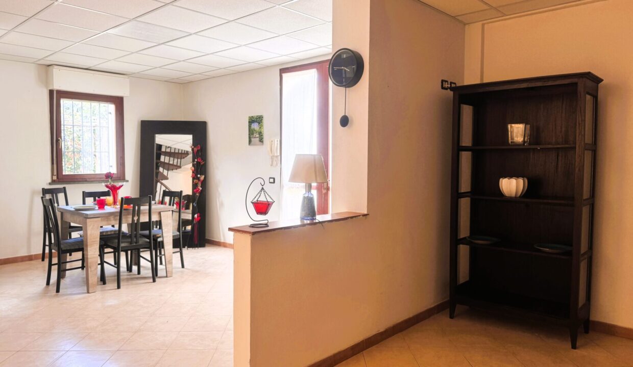 soggiorno appartamento con giardino Colorno