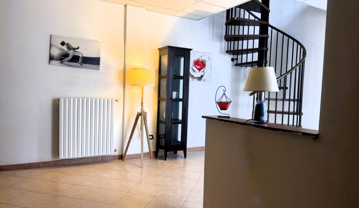 soggiorno appartamento con giardino Colorno