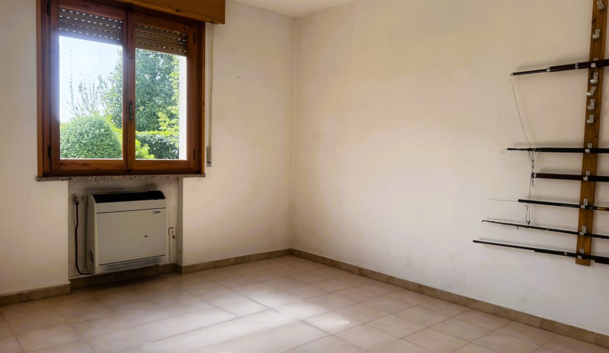 stanza hobby villetta indipendente con giardino Colorno