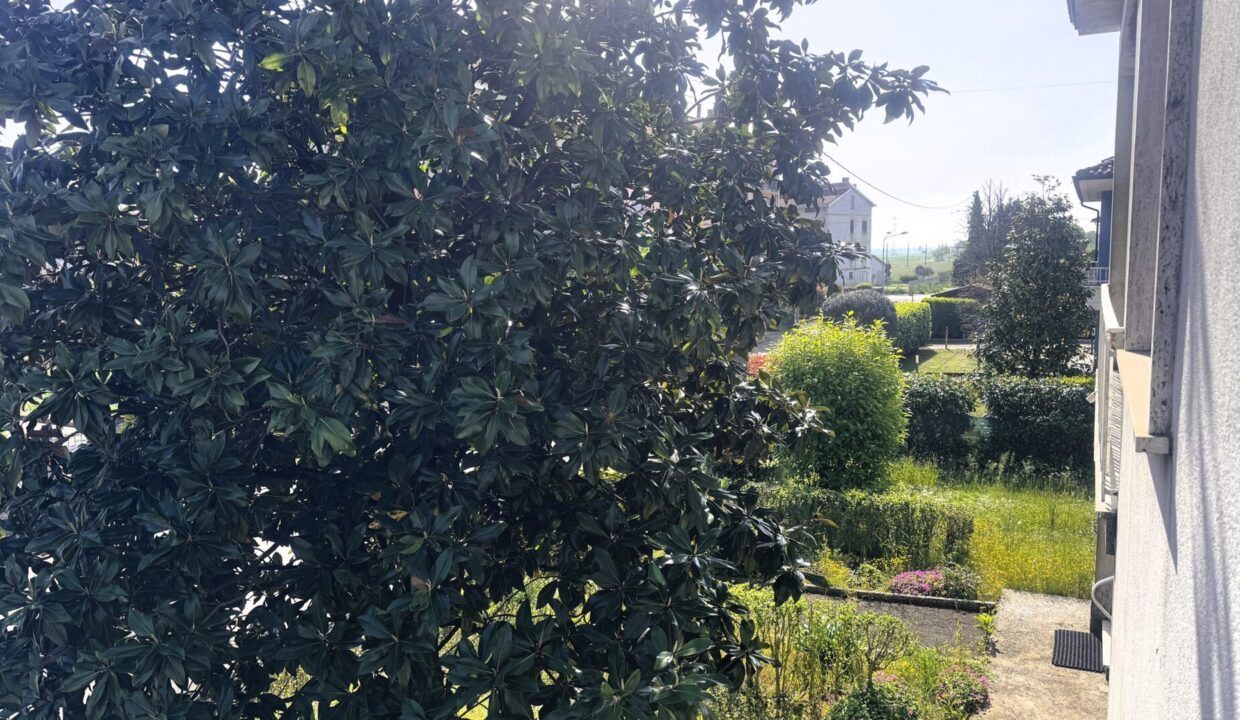 vista balcone villetta indipendente con giardino Colorno