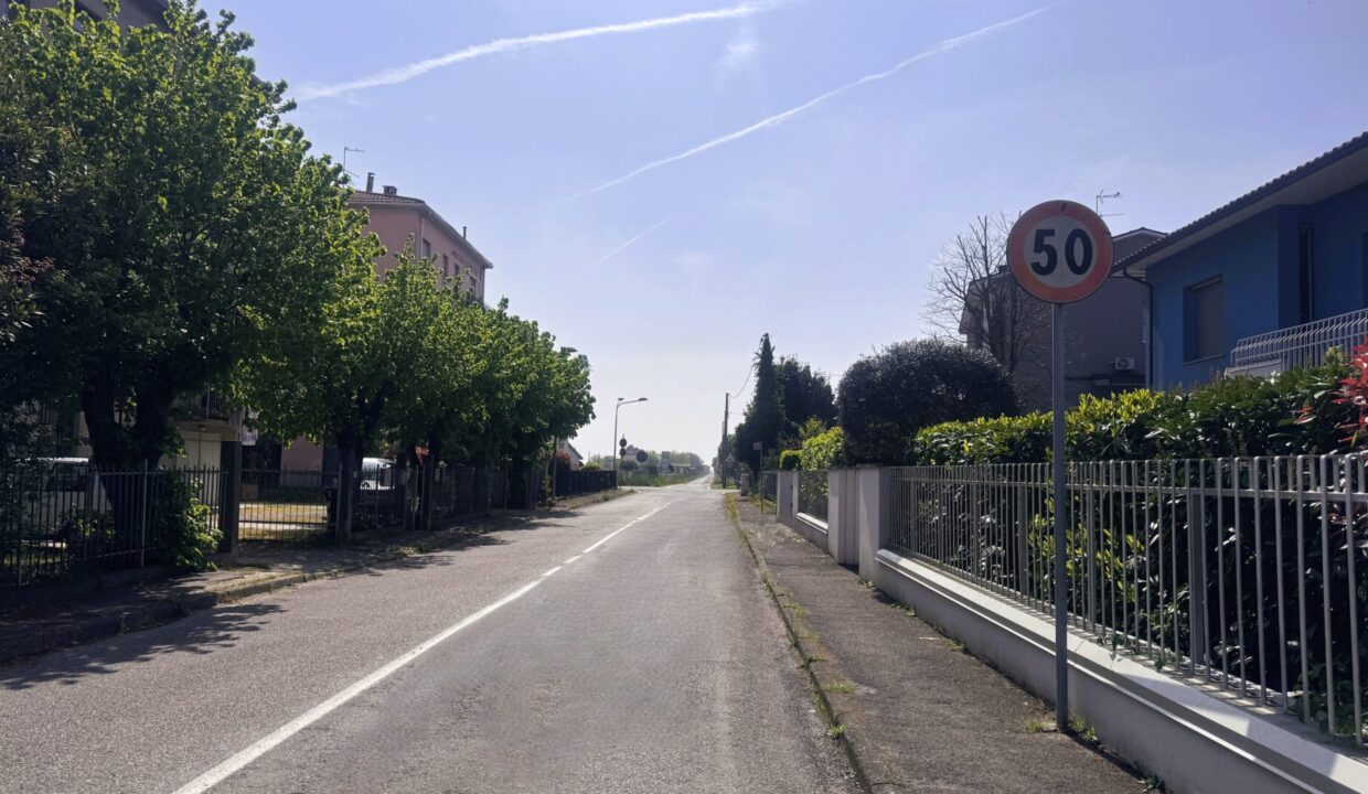 zona villetta indipendente con giardino Colorno