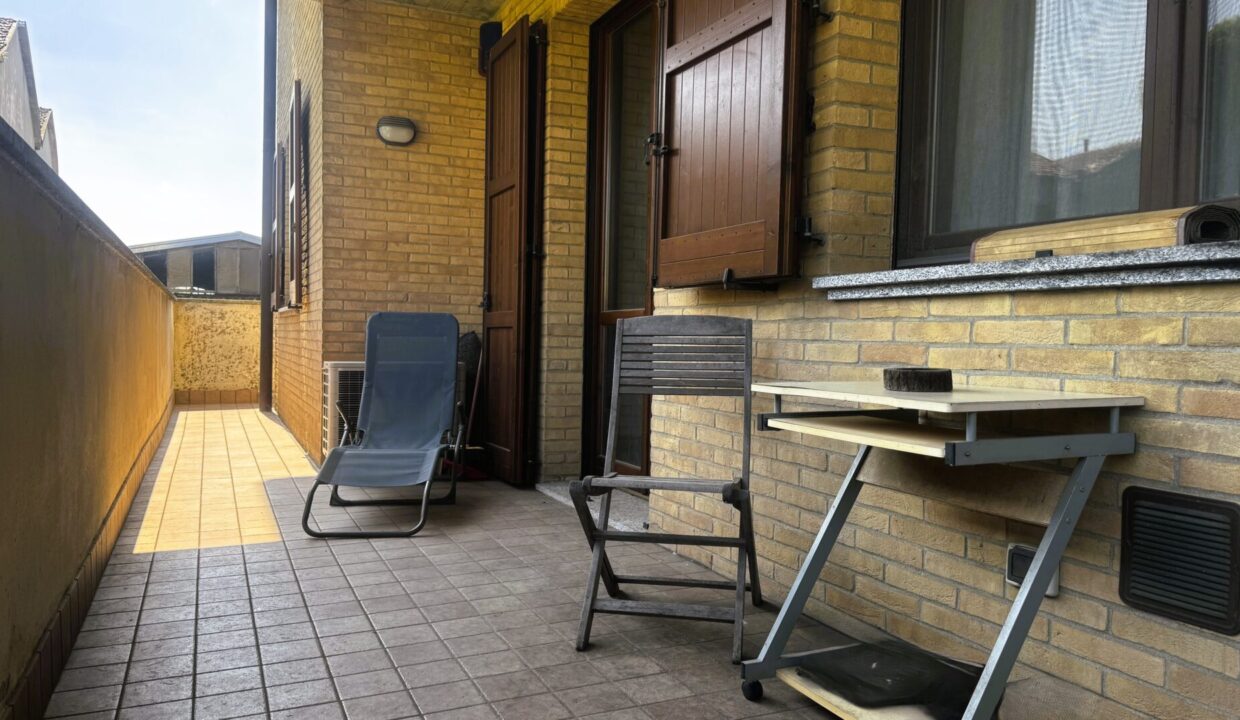 terrazzo appartamento con giardino Mezzano Inferiore