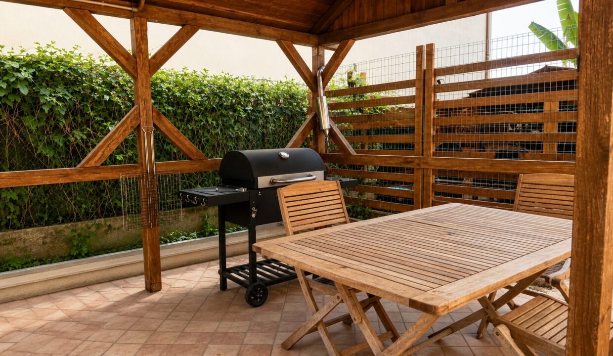 gazebo appartamento con giardino Mezzano Inferiore