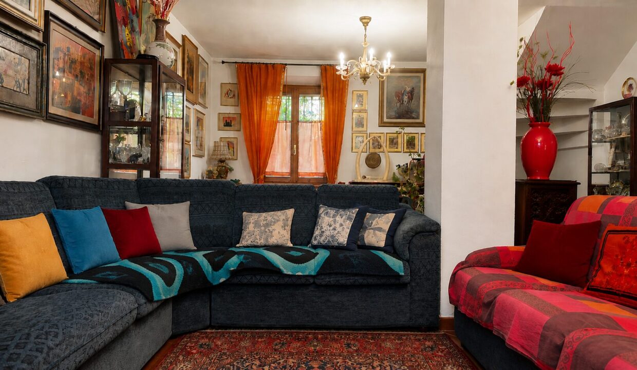 sala casa ristrutturata con giardino Colorno campagna