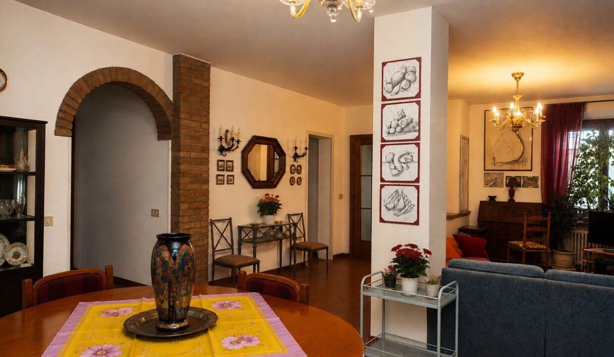 sala casa ristrutturata con giardino Colorno campagna