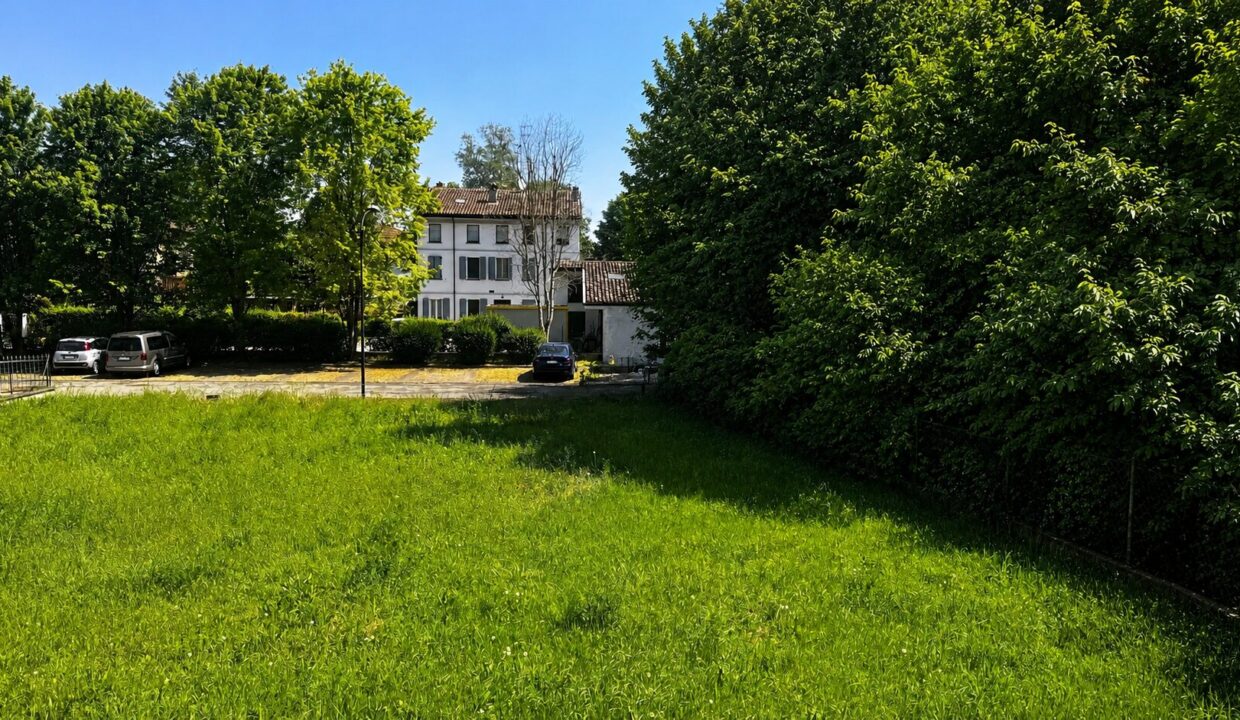 vista balcone appartamento con giardino Mezzano Inferiore