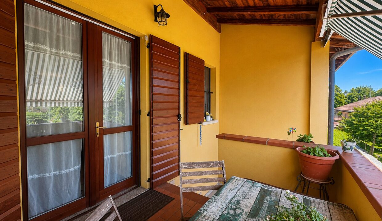 portico 1°piano villetta a schiera San Secondo campagna