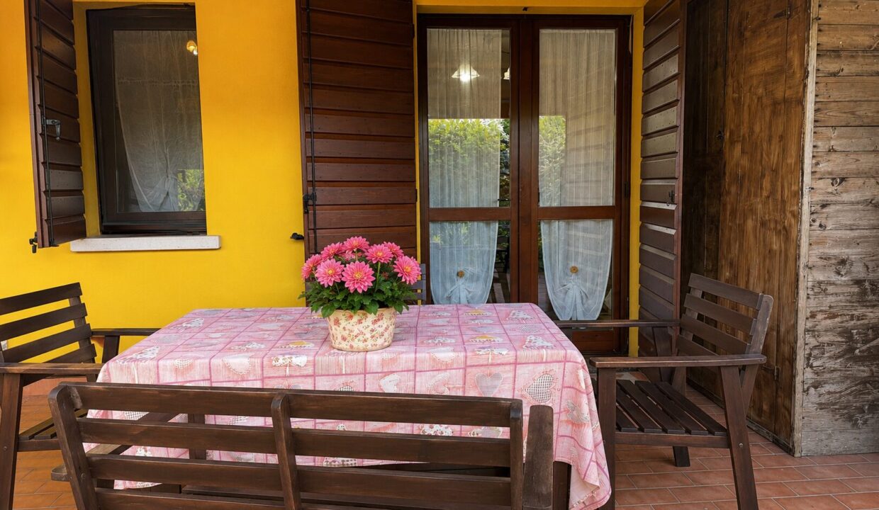 portico villetta a schiera San Secondo campagna